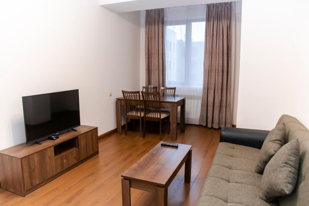 D&H Group Apartment เยเรวาน ภายนอก รูปภาพ