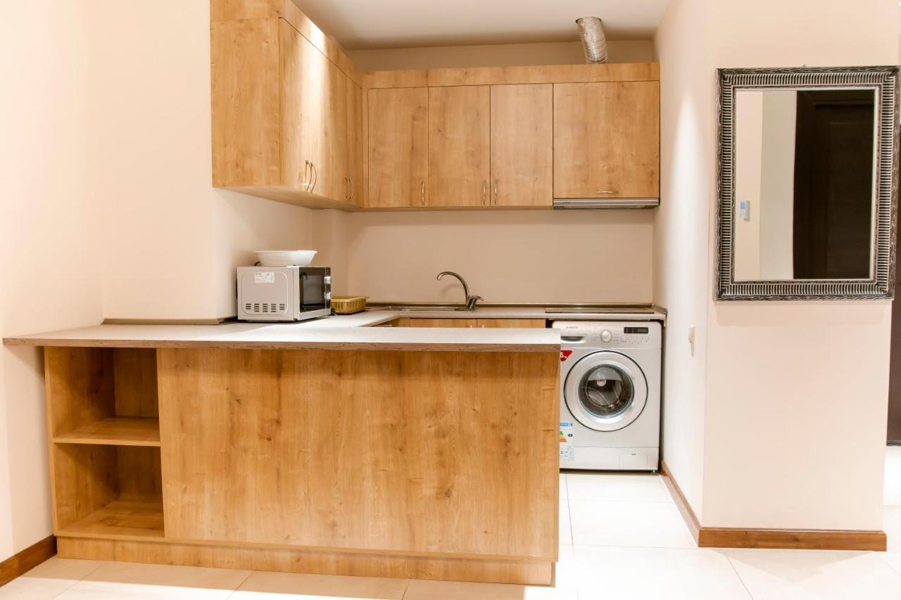 D&H Group Apartment เยเรวาน ภายนอก รูปภาพ