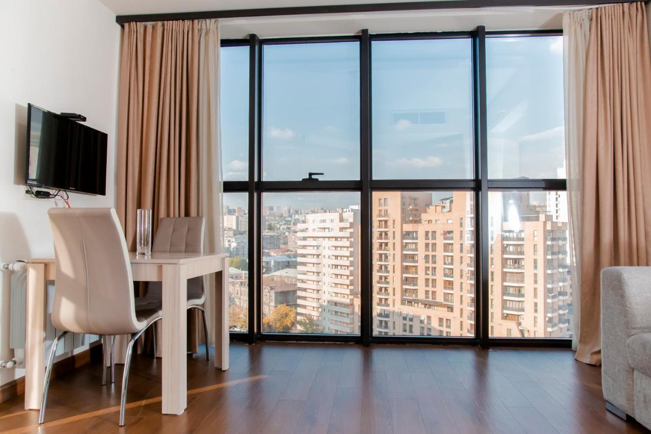 D&H Group Apartment เยเรวาน ภายนอก รูปภาพ
