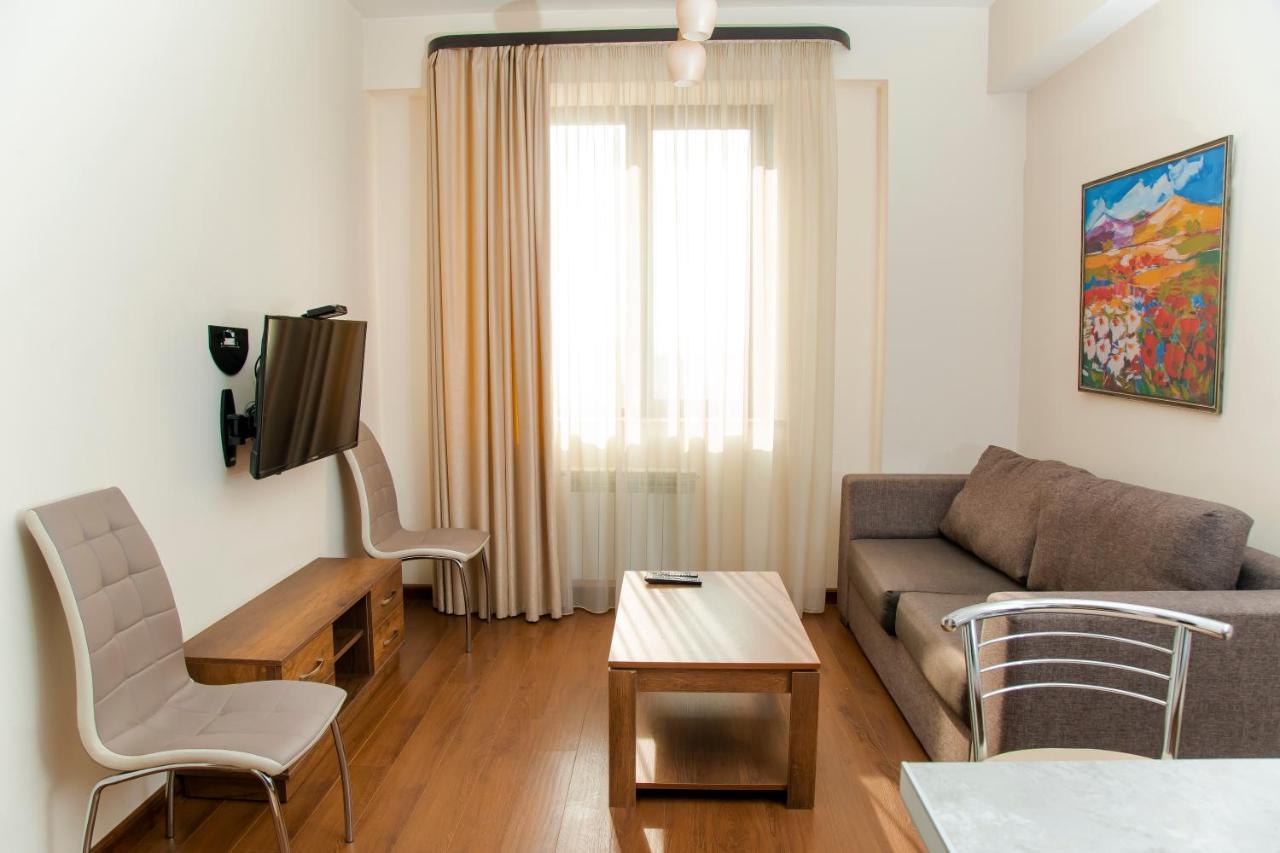 D&H Group Apartment เยเรวาน ภายนอก รูปภาพ