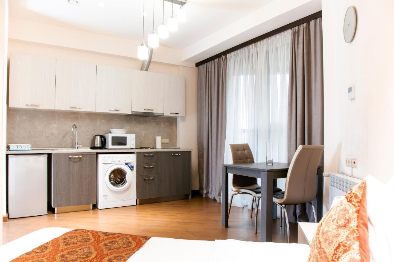 D&H Group Apartment เยเรวาน ภายนอก รูปภาพ