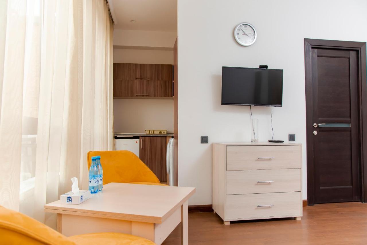 D&H Group Apartment เยเรวาน ภายนอก รูปภาพ