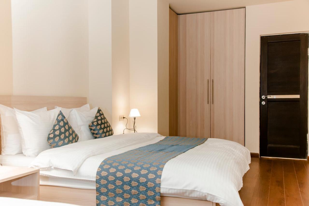 D&H Group Apartment เยเรวาน ภายนอก รูปภาพ