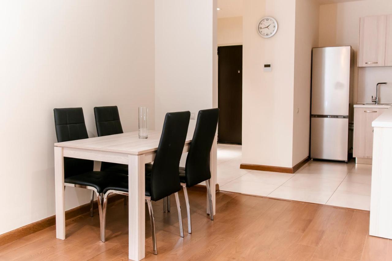 D&H Group Apartment เยเรวาน ภายนอก รูปภาพ