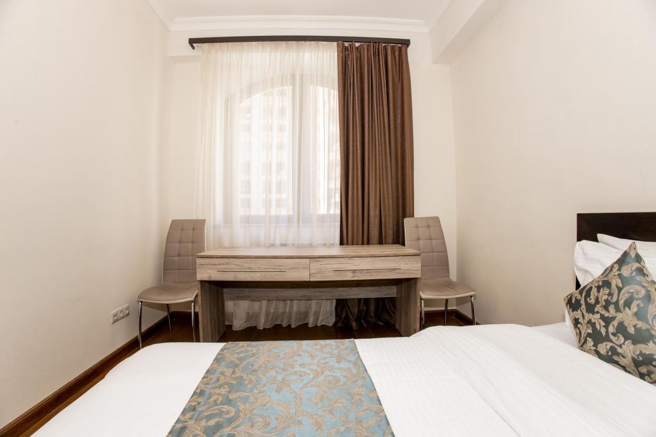 D&H Group Apartment เยเรวาน ภายนอก รูปภาพ